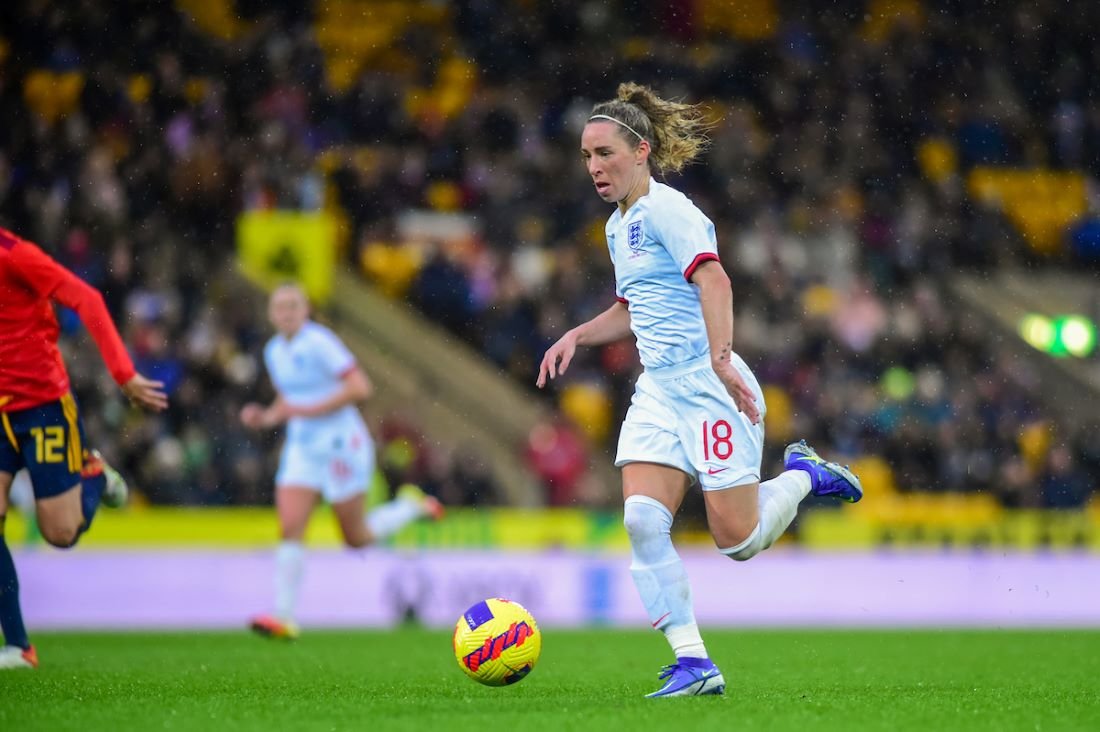 Inglaterra vs España - Copa Arnold Clark - Estadio Carrow Road Norwich, Inglaterra, 20 de febrero Jordan Nobbs (18 Inglaterra) durante el partido de fútbol de la Copa Arnold Clark entre Inglaterra y España en Carrow Road Norwich, Inglaterra.  Kevin Hodgson/SPP