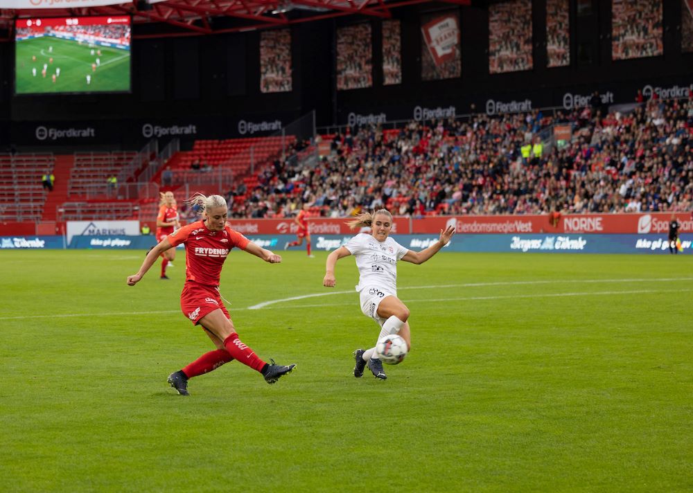 Brann v Rosengard - Liga de Campeones Femenina de la UEFA - 