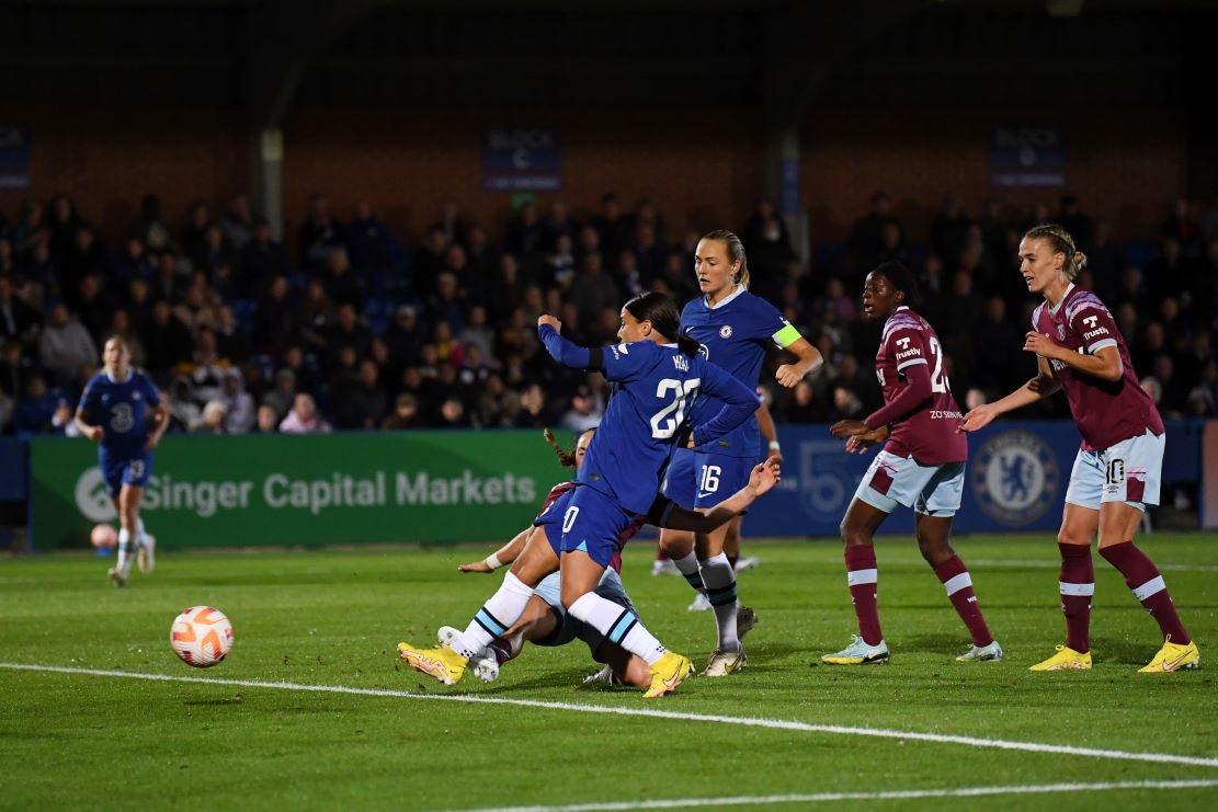 : Sam Kerr of Chelsea FC scores their team's second goa