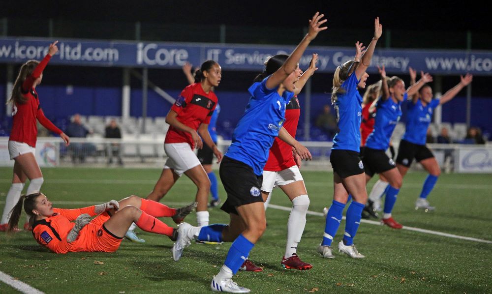 Billericay Town beat Gillingham