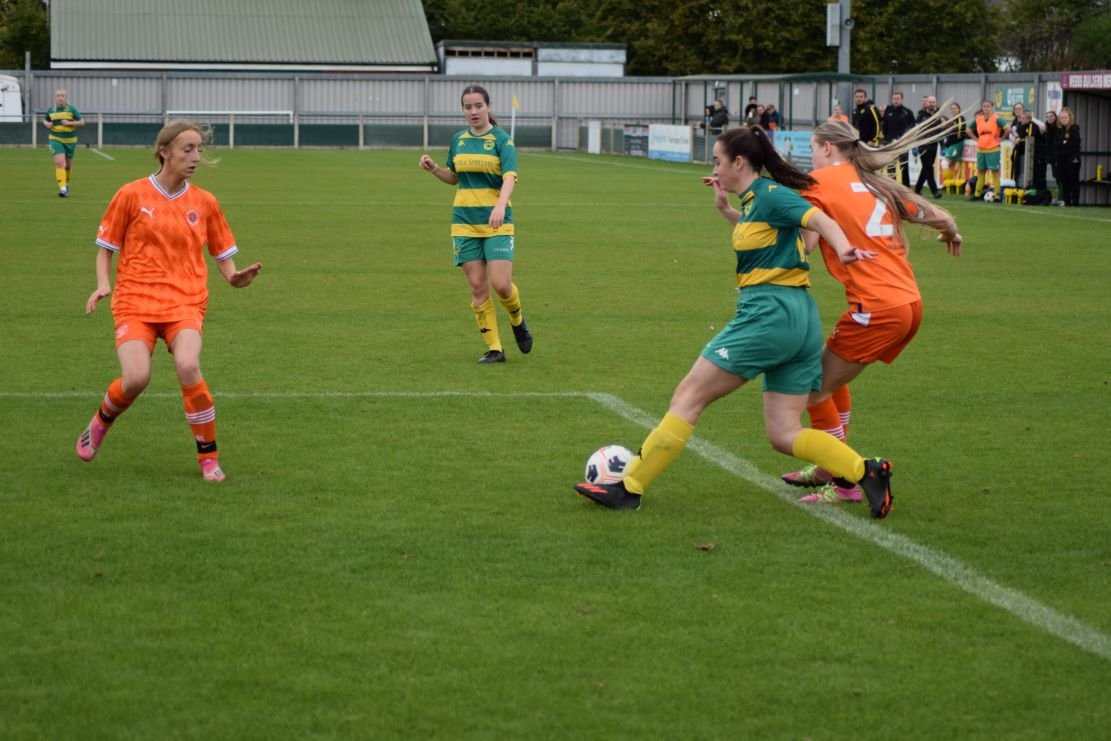 Runcorn Linnets come from behind twice to win 4-3 in extra time v Blackpool.