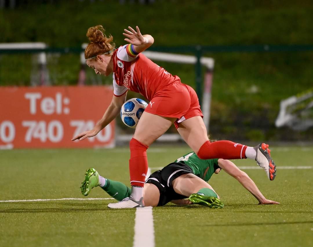 Glentoran defeat Cliftonville