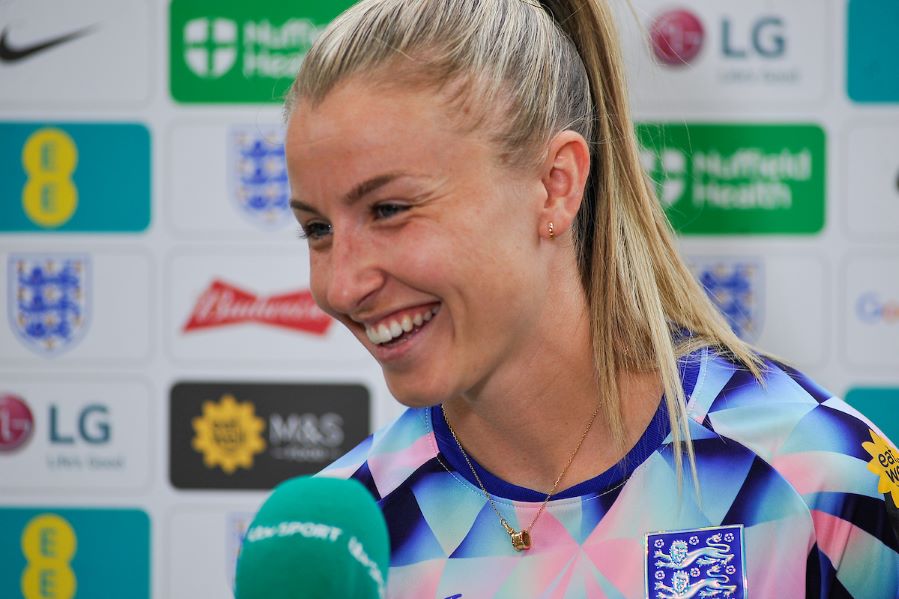 OBE para Leah Williamson de Inglaterra