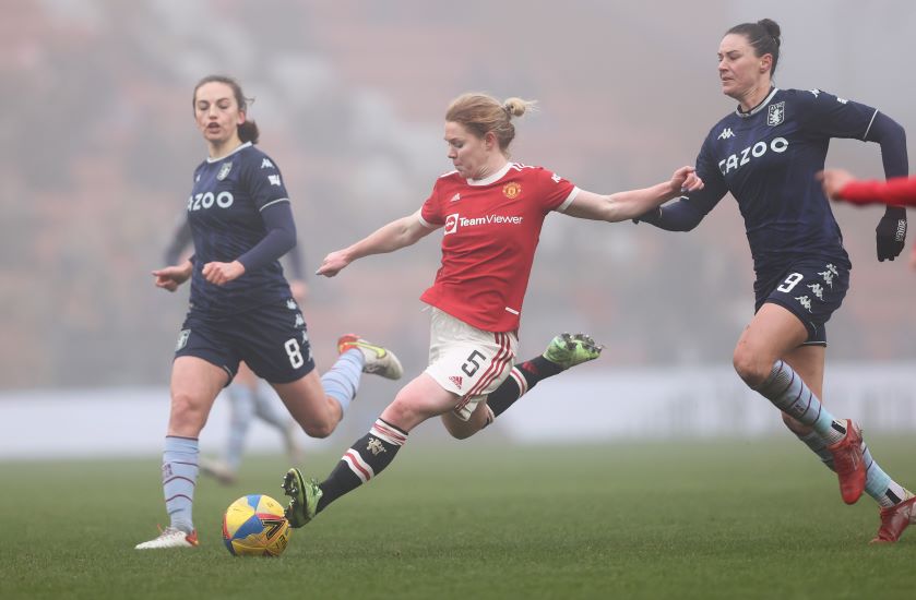 Manchester United Women's Aoife Mannion gets first Ireland call up.