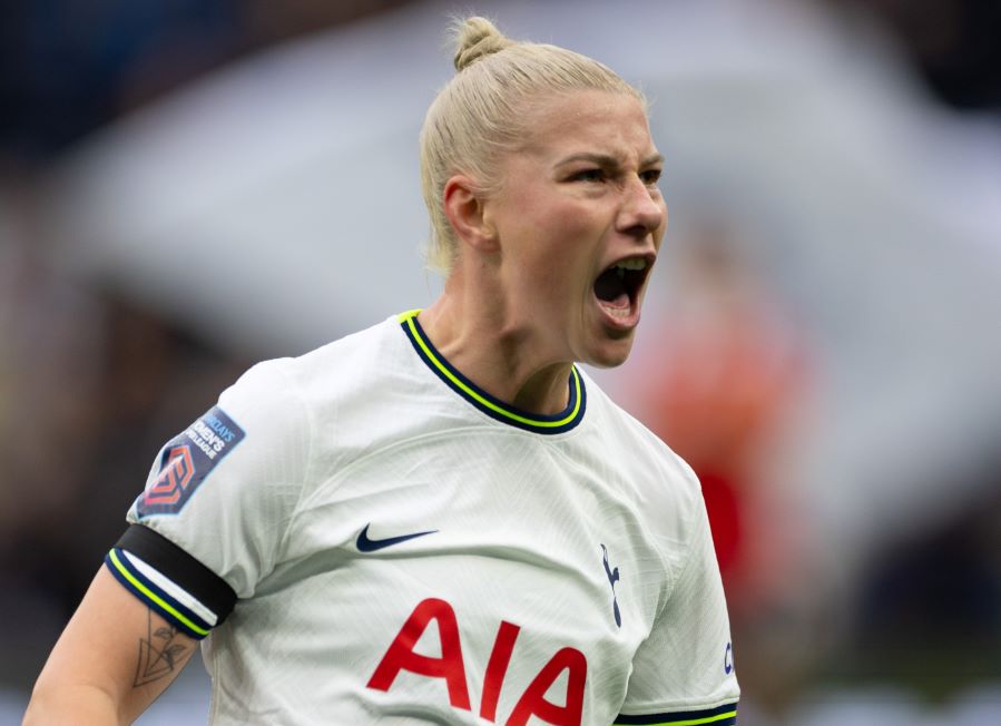 Beth England winner boosts Spurs Women’s survival hopes - SheKicks