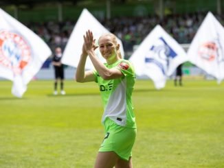 Pauline Bremer of VfL Wolfsburg during her farewell