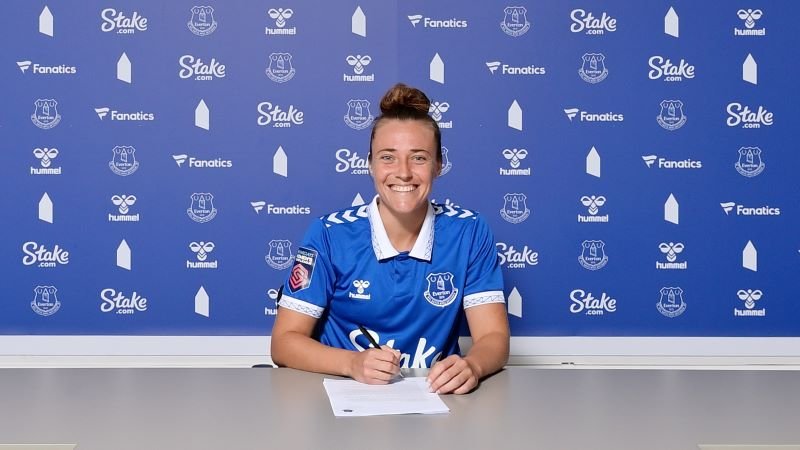 Everton's Aurora Galli signs new contract
