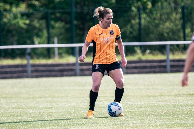 Glasgow City's Jo Love stays for 13th season