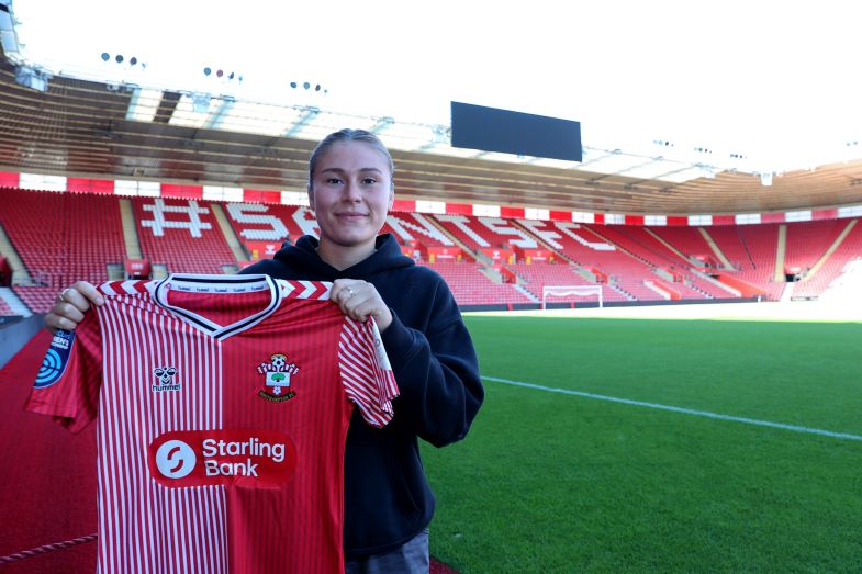 Emma Thompson signs for Southampton