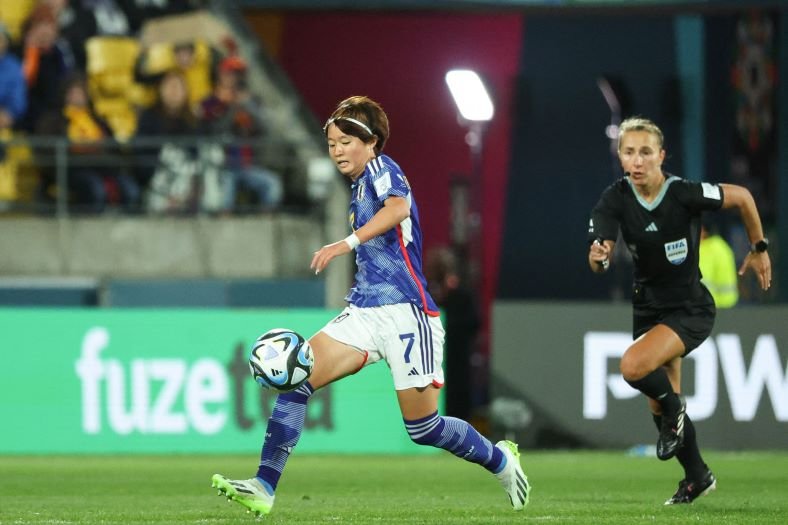 FIFA Women's World Cup Golden Boot winner signs for Manchester United