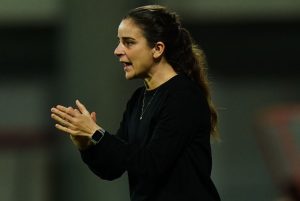 Arsenal coach Renee Slegers on mid-match TV interviews