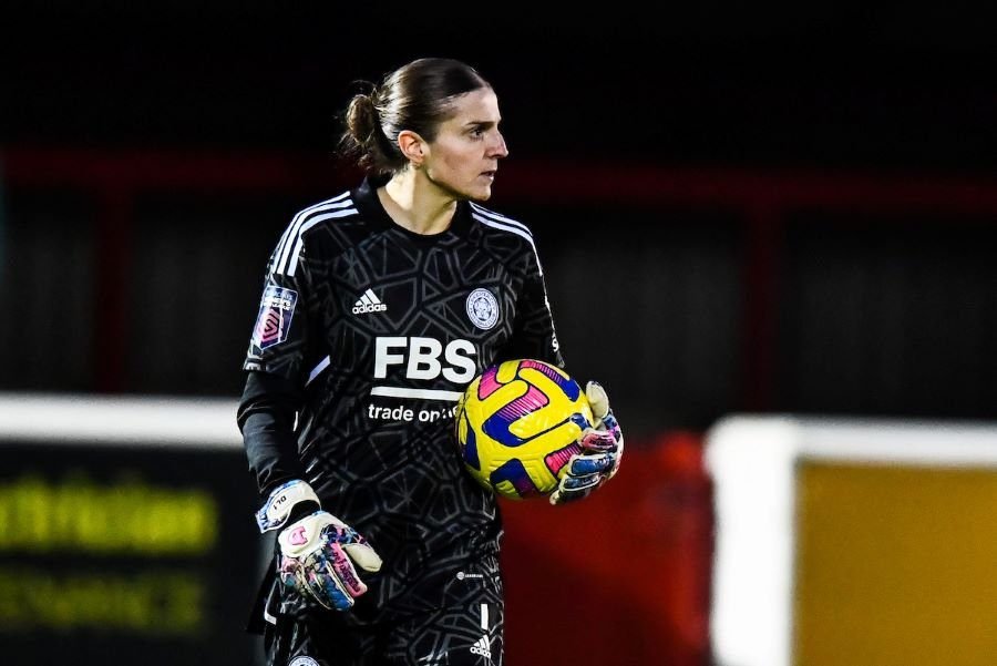 Goalkeeper Demi Lambourne (1 Leicester City)