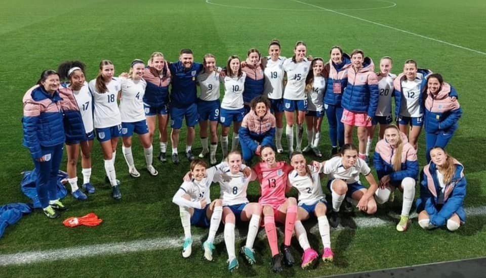 Grupo final femenino sub-17 de Inglaterra