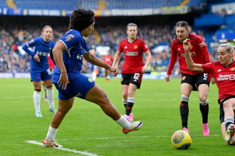 Chelsea FC v Manchester United - Barclays Women´s Super League