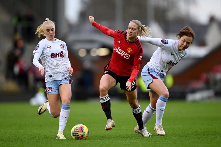 Manchester United v Aston Villa - Barclays Women's Super League