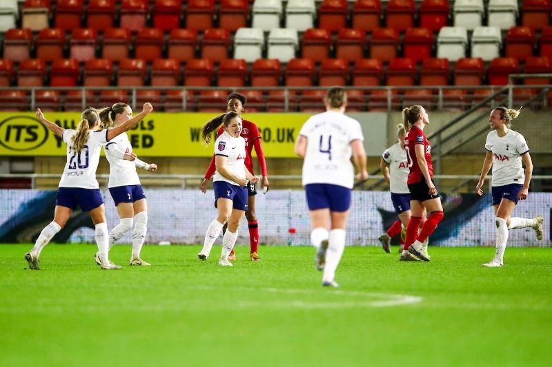 Adobe Womens FA Cup - Tottenham Hotspur v Charlton Athletic - Grupo Gaughan Stadium Brisbane Road