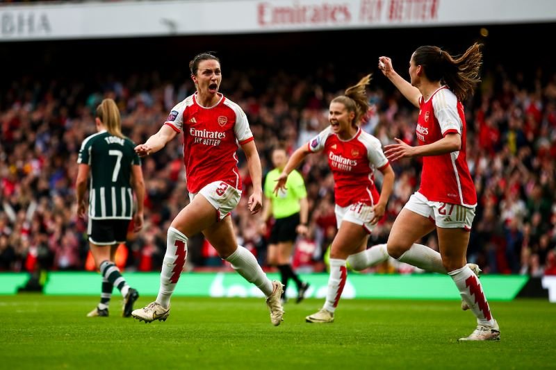 Barclays FA Womens Super League - Arsenal v Manchester United - Emirates Stadium