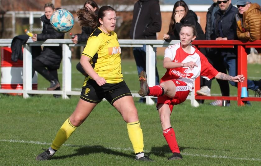 Kidderminster Harriers contra Burton Albion, Liga Regional Femenina de West Midlands