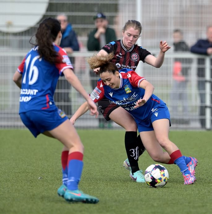 Linfield v Bohemians Avenir Sports All-Ireland Cup