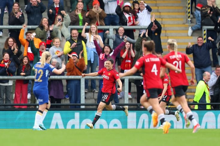 Manchester United v Chelsea - Adobe Women's FA Cup Semi FinalLEIGH, ENGLAND - APRIL 14: 
