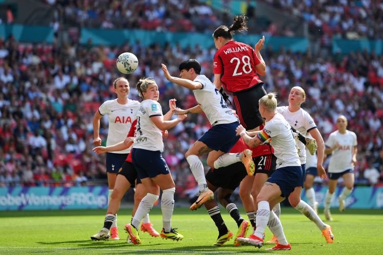 Final de la Copa FA femenina de Adobe entre el Manchester United y el Tottenham Hotspur en el estadio de Wembley