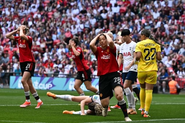Final de la Copa FA femenina entre Manchester United y Tottenham Hotspur en el estadio de Wembley