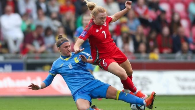 Ceri Holland