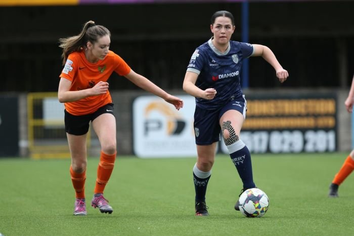 Mid Ulster v Derry City, Premiership femenina de Sports Direct
