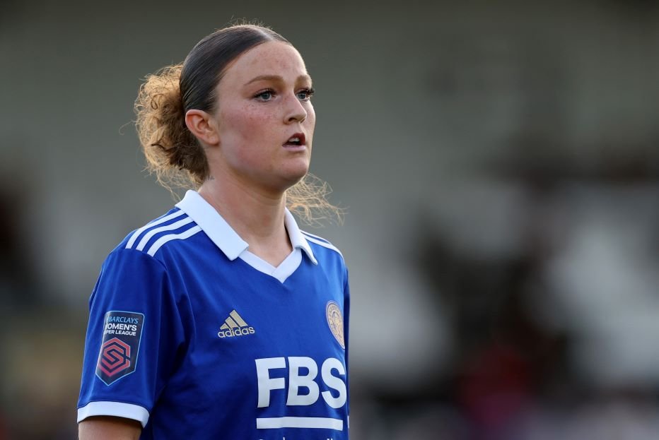 Leicester City make permanent signing of Ruby Mace