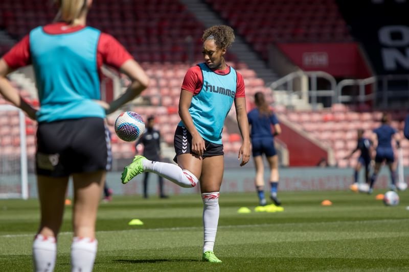 Lexi Lloyd-Smith, nuevo fichaje del Bristol City