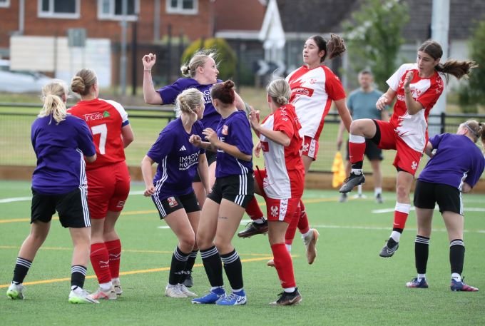 Kidderminster Harriers v Swindon Town, Pre-Season friendly