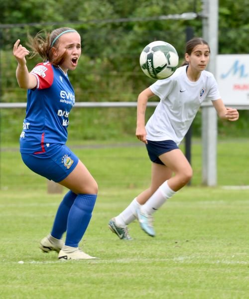 Linfield Girls v FC America Girls