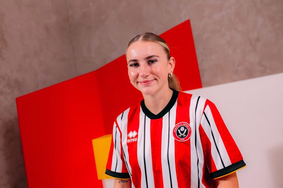 Sheffield United's new signing. Monique Robinson