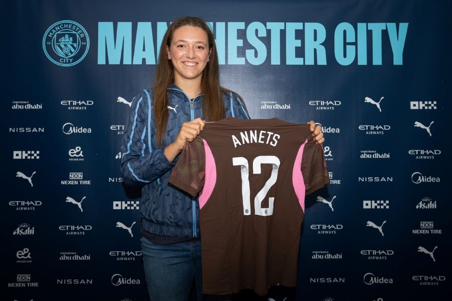 Manchester City's new signing, Ever Annets