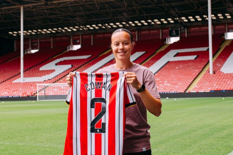 Sheffield united women's new signing, Leanne Cowan