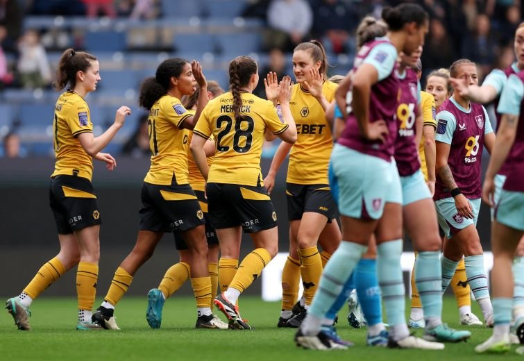 Burnley v Wolves, FA Women's National League