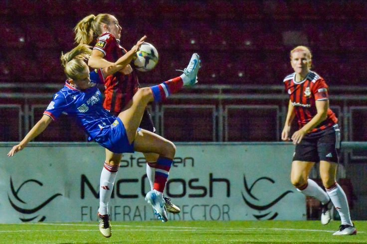 Crusaders Strikers v Linfield Ladies, Sports Direct Women's Premiership