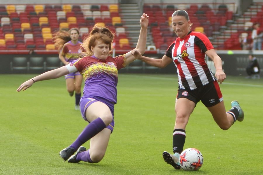 Brentford v Clapton CFC, London & South East League