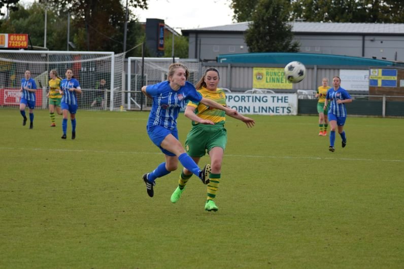 Runcorn Linnets v FC St. Helens. North West League