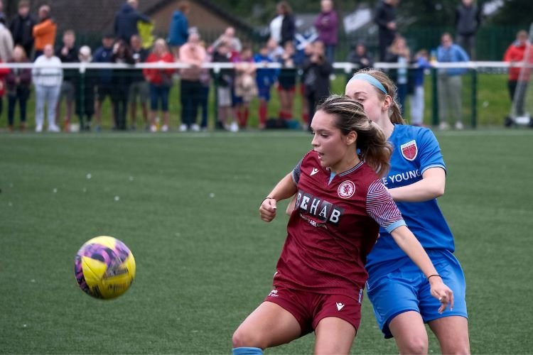 Campeonato Barclays SWF, Dryburgh Athletic v Forfar Farmington en New Beechwood Park, Dundee, Escocia, el 8 de septiembre de 2024: