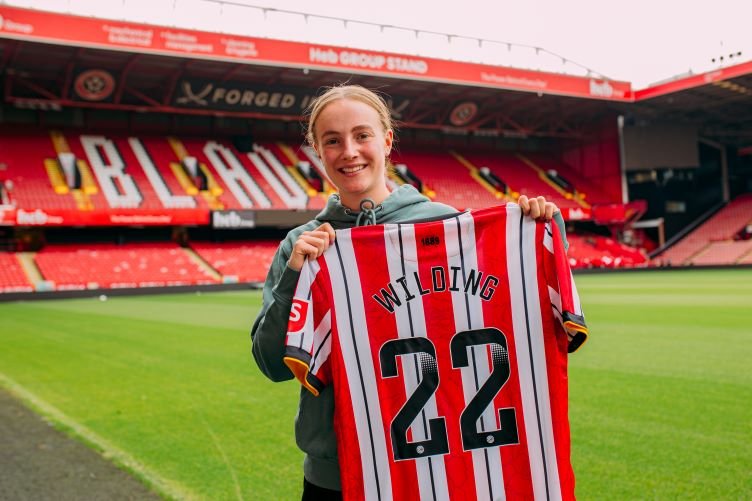 Sheffield United Women sign Annie Wilding