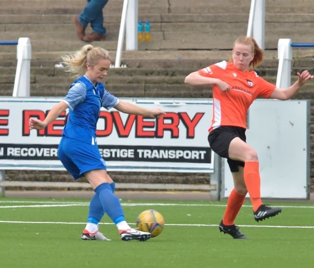 Queen of the South Ladies vs Edinburgh Caledonia, Barclays, SWF League One, en Palmerston Park en Dumfries, Escocia, el 8 de septiembre de 2024