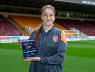 Laura Berry collected the September 2024/25 Scottish Women’s Premier League Player of the Month awards