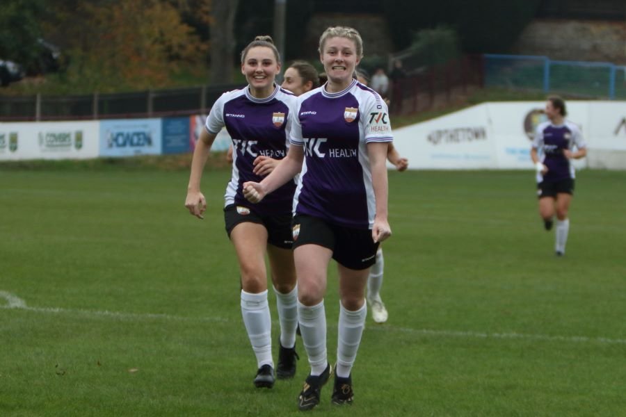 Farnham Town v London Bees - Adobe Womens FA Cup