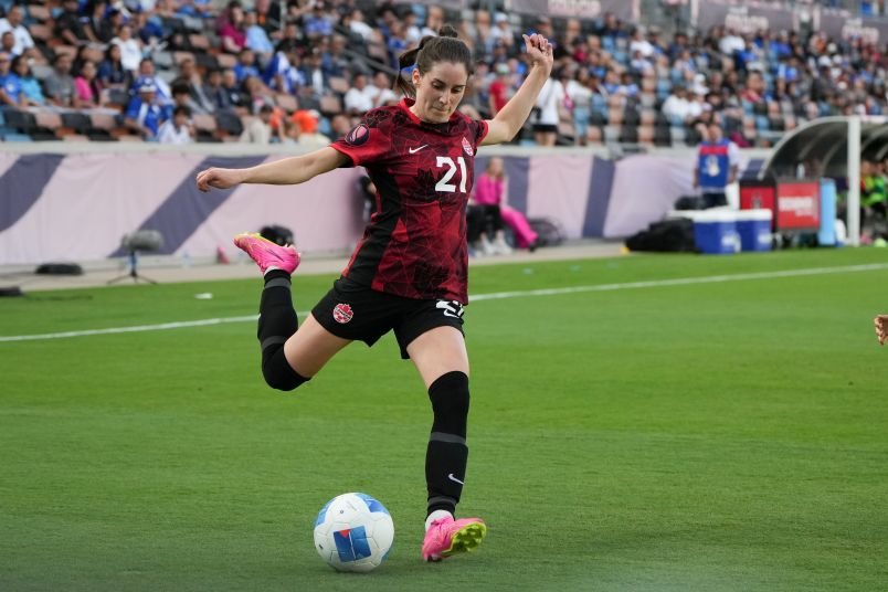 Canada international Clarissa Larisey signs for Crystal Palace Women