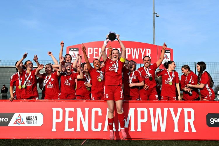 Connah's Quay Nomads lift the Genero Adran North trophy