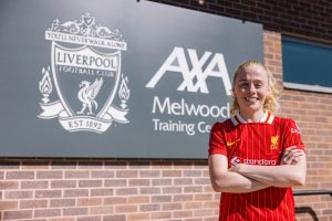 Liverpool's Grace Fisk signs new contract