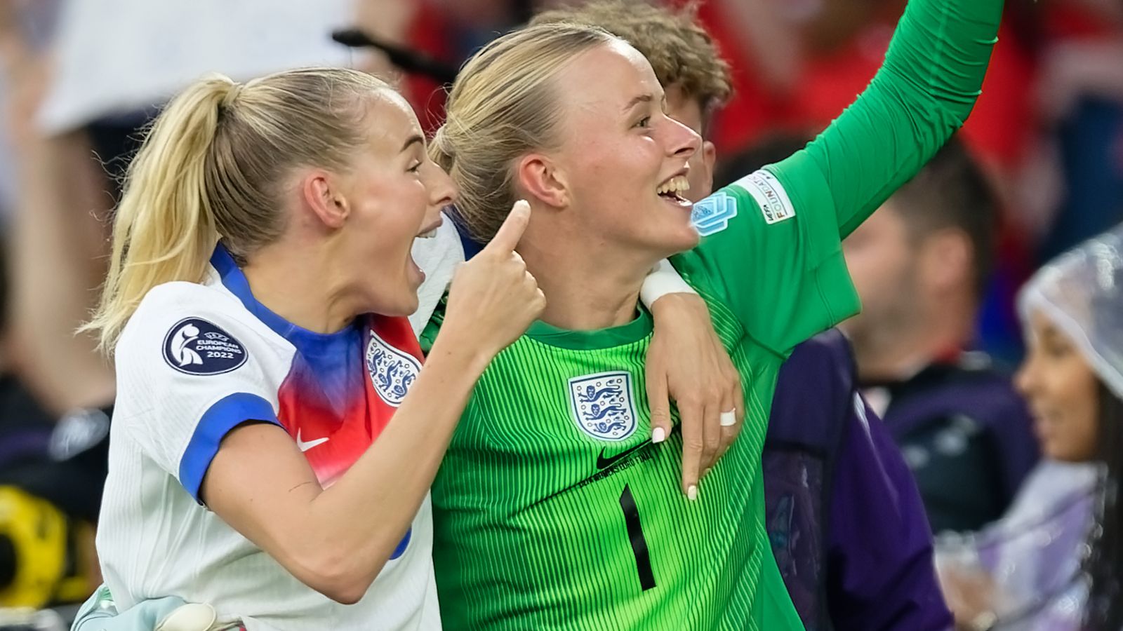 Hannah Hampton. Women's Super League Team of the Week