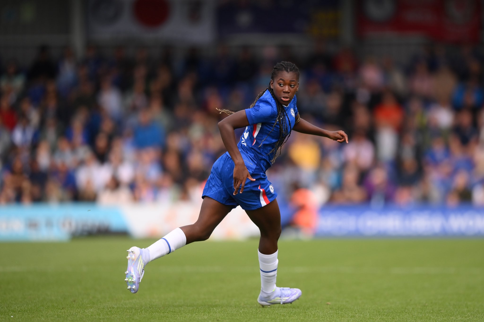 Who is Chloe Sarwie? Chelsea teenager makes European debut