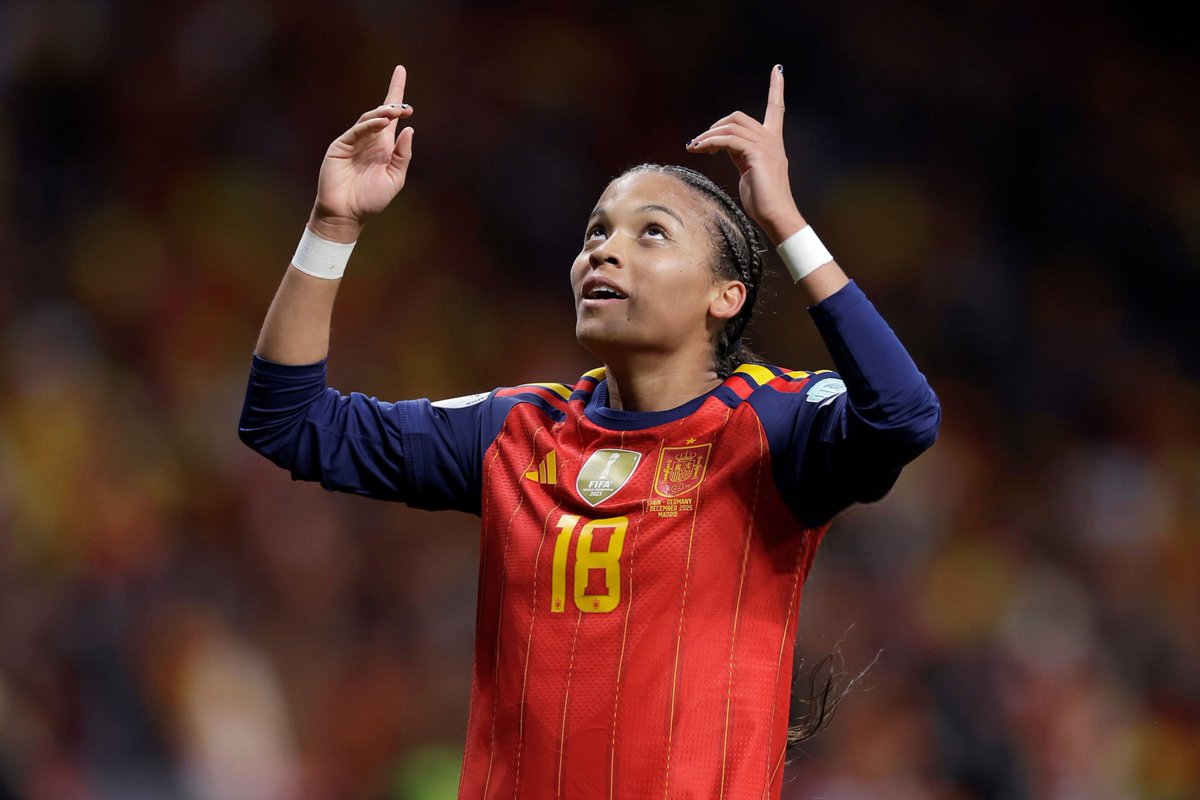 Vicky Lopez Best Youth Player award